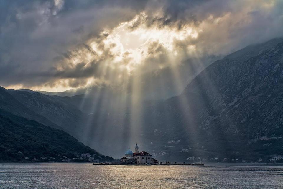 Kazerma Apartment Perast Exterior photo